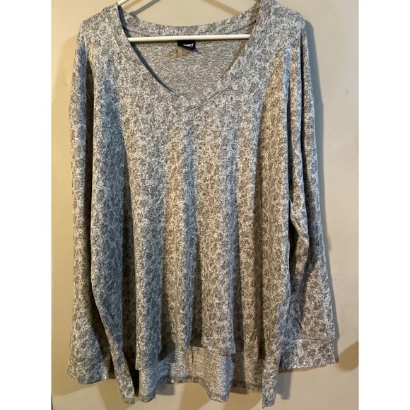 Spirit Sweaters - Spirit Original Authentic Women's Heather Grey V-Neck Long Sleeve Sweater L